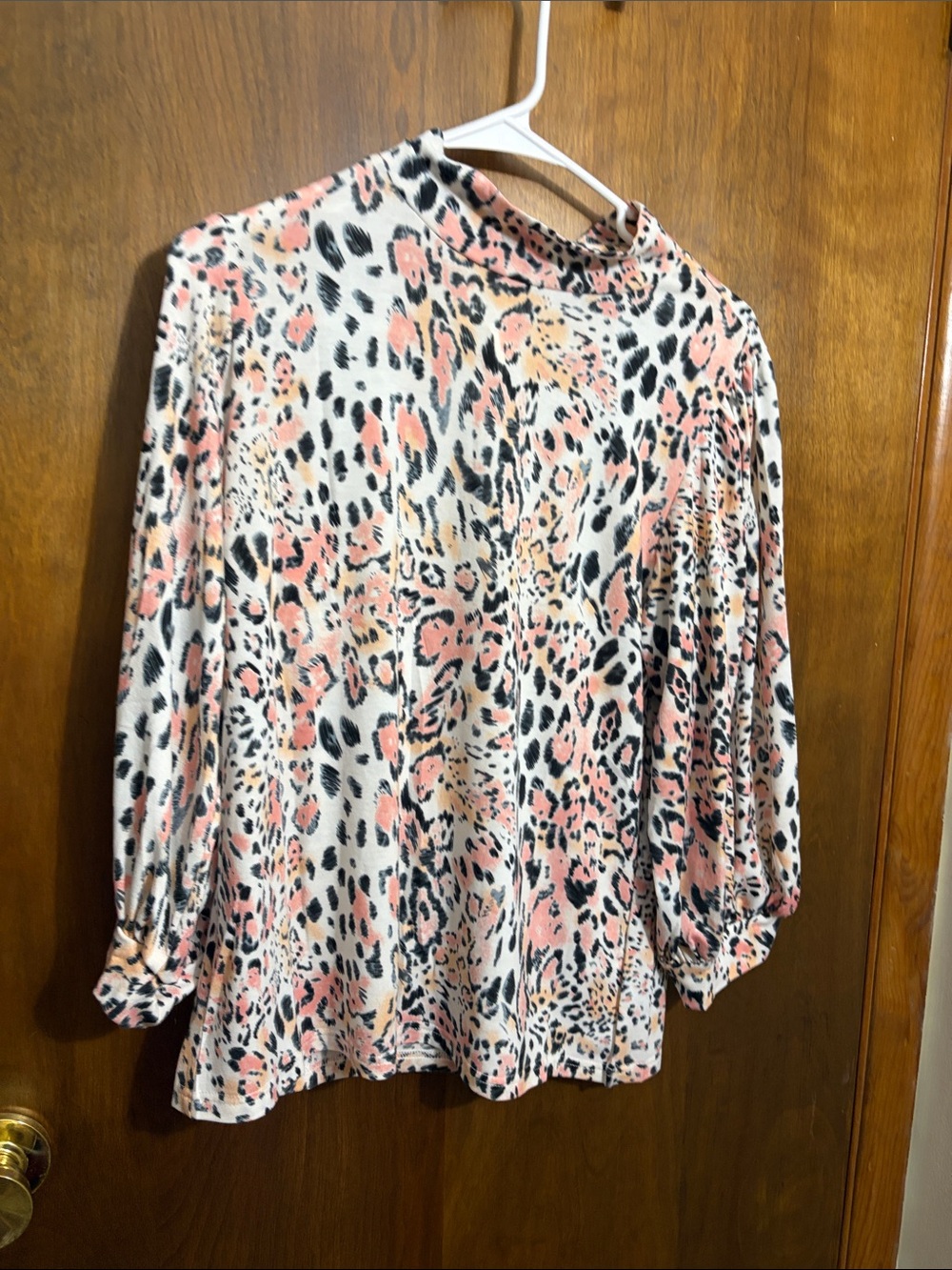 Women's Pink Leopard-Print Long Sleeve Blouse